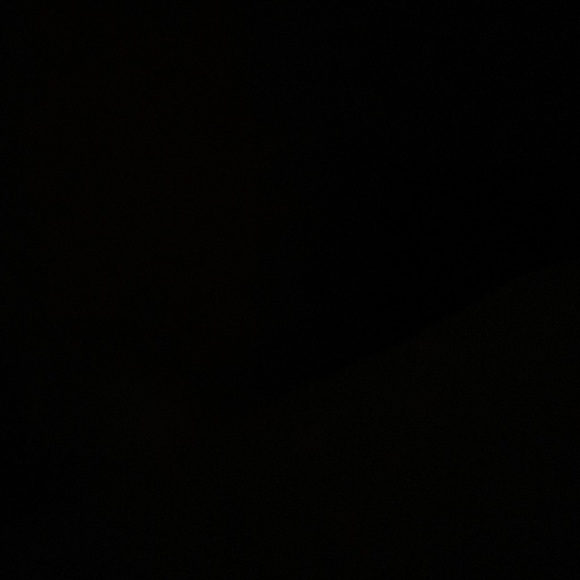 Meet your Posher, Quyen - Picture 2 of 2